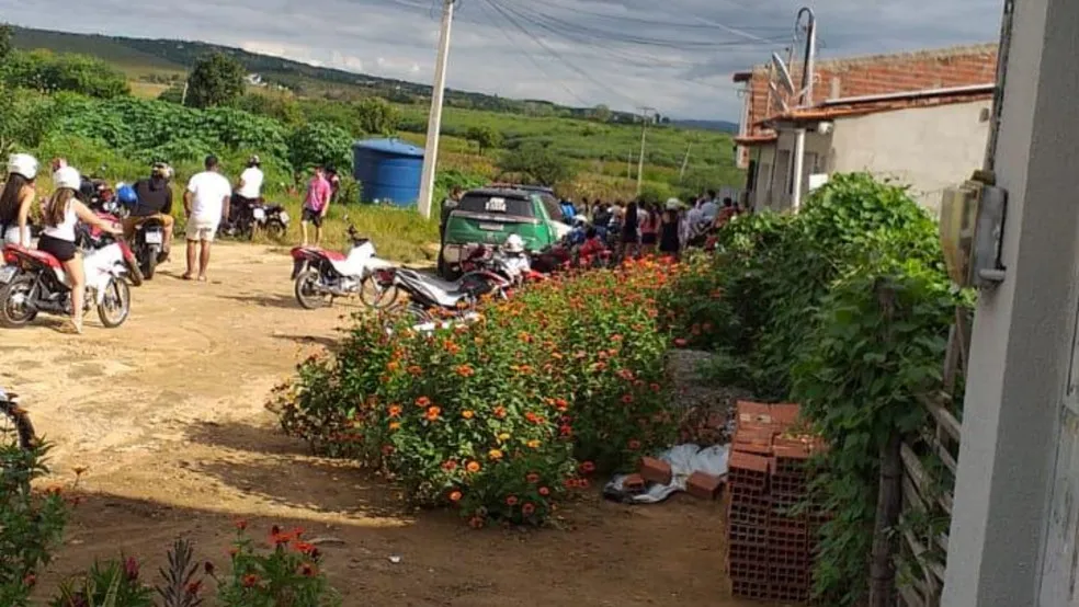 Adolescente de 15 anos é morta a tiros durante confraternização no interior do Ceará
